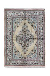 4x5 N/A Rug- WOOL/SILK